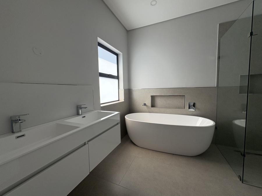 4 Bedroom Property for Sale in Sandown Western Cape